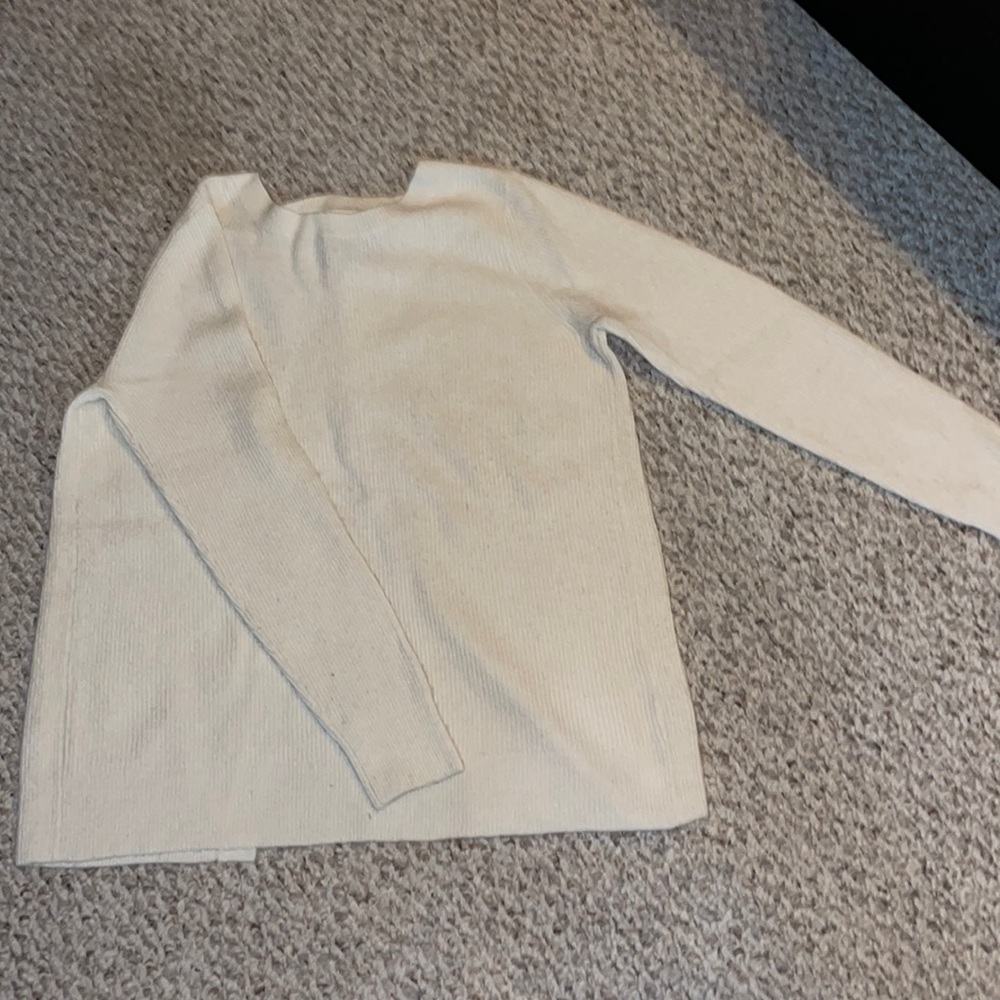 Abercrombie & Fitch sweater
